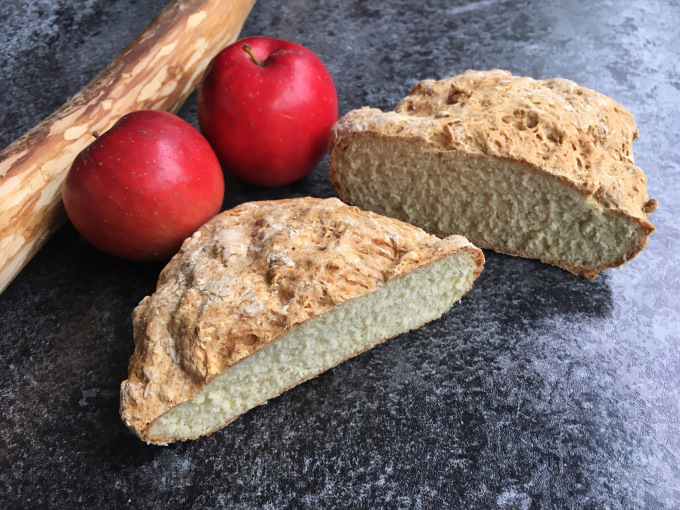 Schnelles Joghurt-Dinkelbrötchen